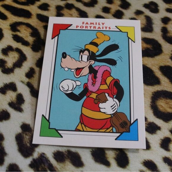 FP Hawaiian Holiday #124 Disney Card - Picture 1 of 2